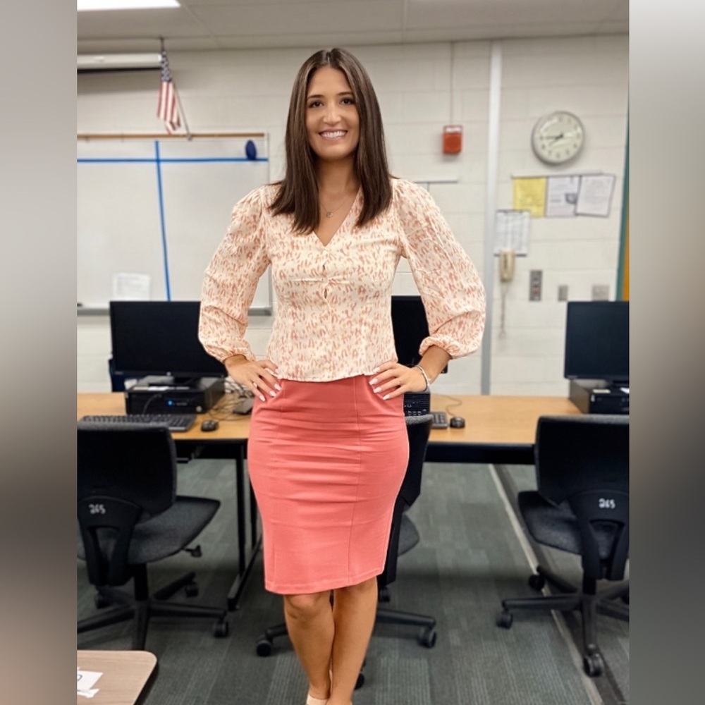 Lush size medium patterned blouse